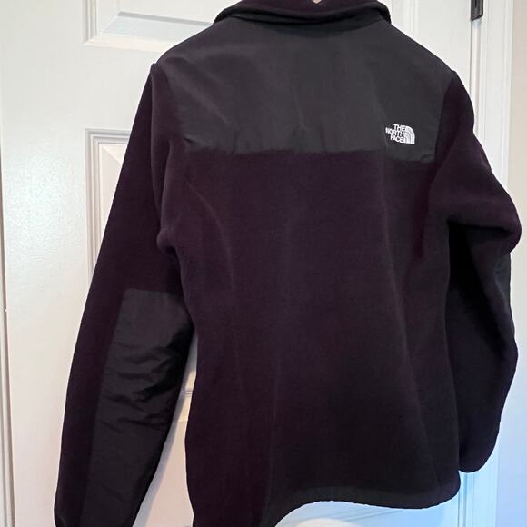 COPY - The North Face Retro Denali Jacket - Women's Size L - Picture 9 of 15
